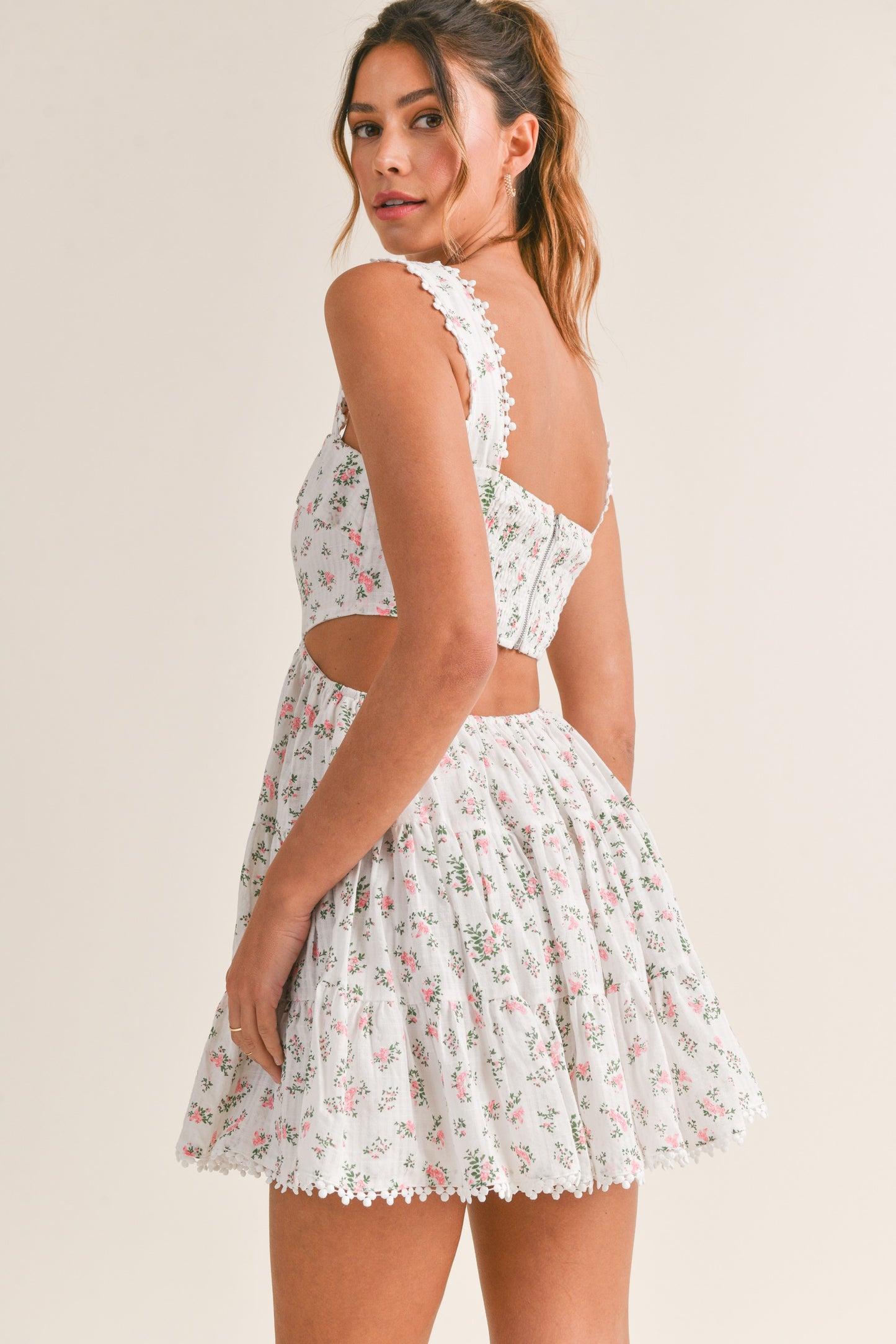 FLORAL PRINT TIERED CUT-OUT BABYDOLL MINI DRESS